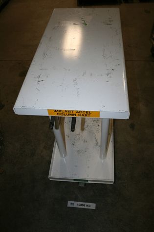 Implant Accel Column Cart