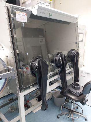 Mecaplex Double Glovebox System