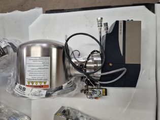 On-Board IS-320FE Cryopump